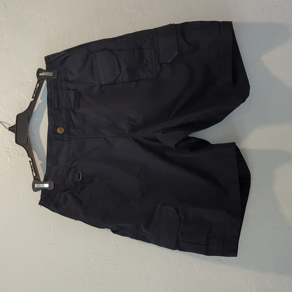 511 TACTICAL WOMENS CARGO SHORTS - Picture 1 of 13